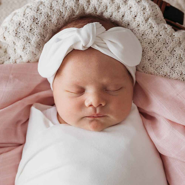 MILK WHITE ORGANIC TOPKNOT