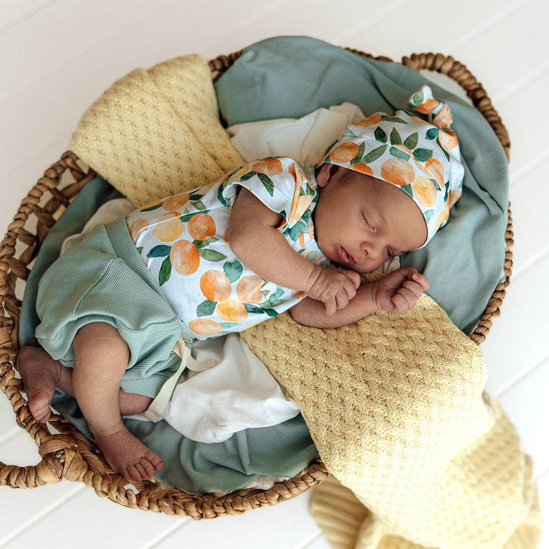 SUNLIGHT KNIT BABY BLANKET