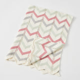 ZIG-ZAG KNITTED BABY BLANKET - BLUSH